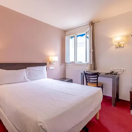 Hotel Grand Senia 3*
