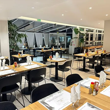 Grand Senia - Paris Airport Orly