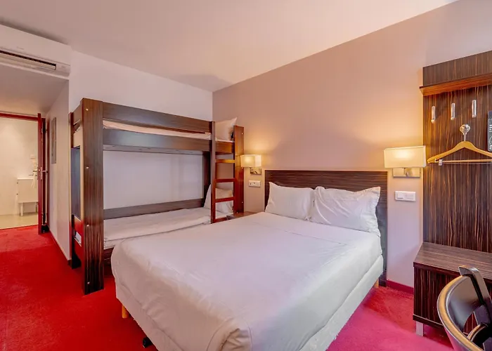 Grand Senia - Paris Airport 3*