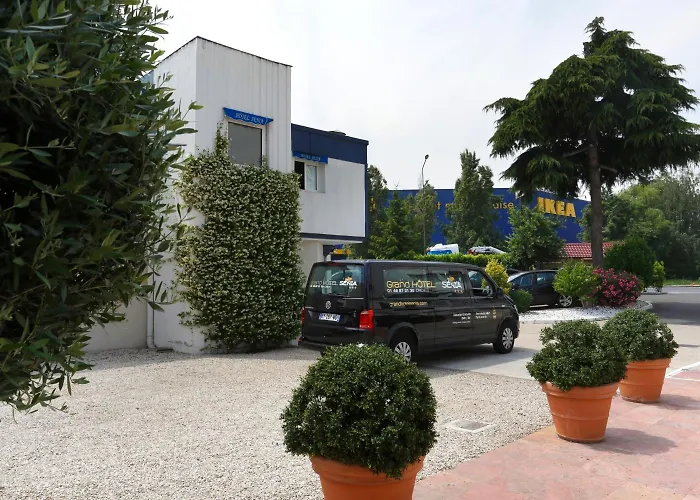 Grand Senia - Paris Airport 酒店 奥利