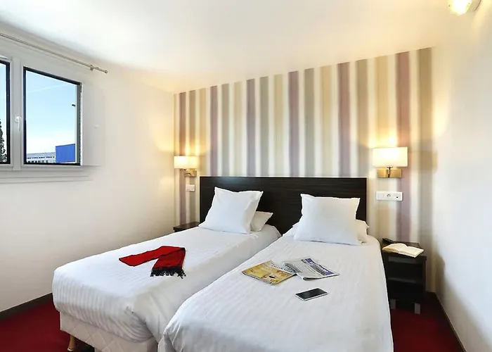 酒店 Grand Senia - Paris Airport 3*