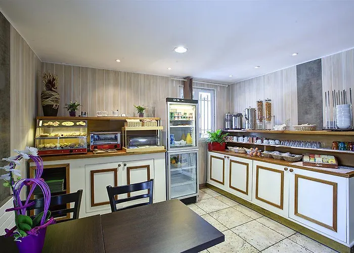 Grand Senia - Paris Airport 3*